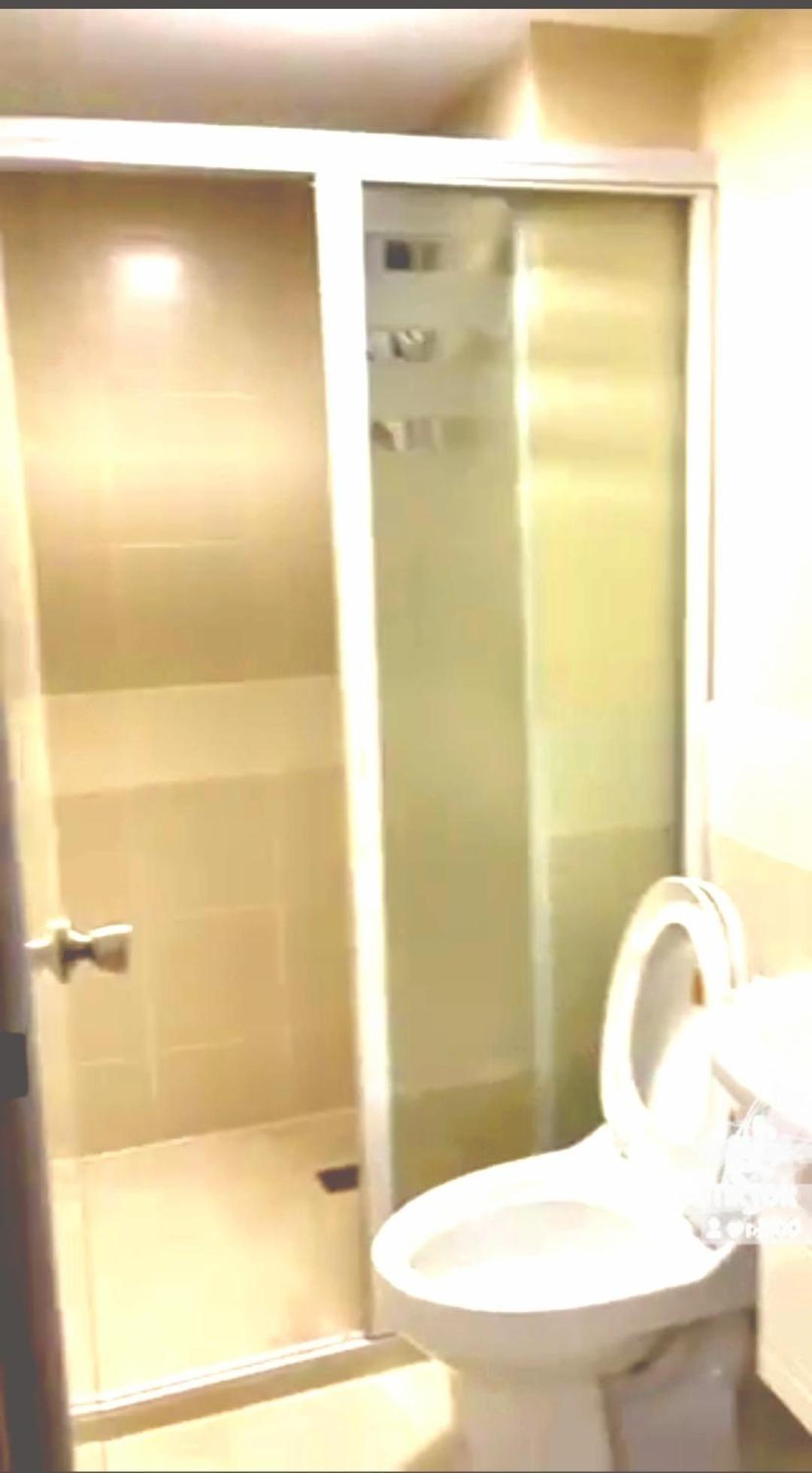 The Lancris Residences, 2 Bedrooms, 1 Bathroom, Living-Room, Kitchen & Pool Is Free Paranaque City Eksteriør bilde